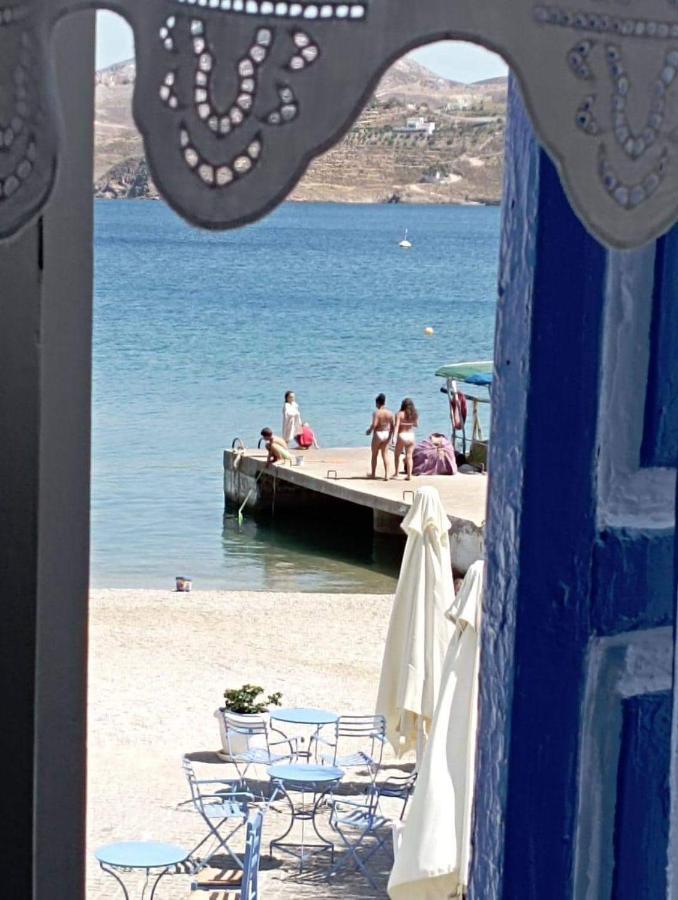 Anneta'S Suite Agia Marina  Buitenkant foto